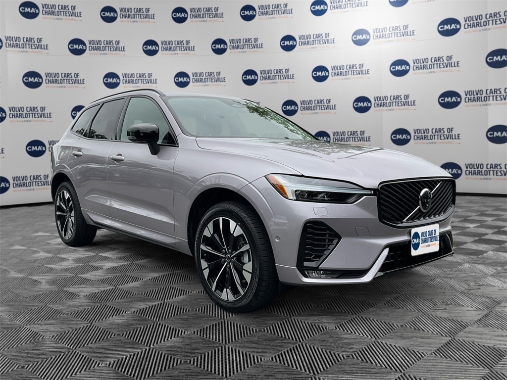2026 Volvo XC60 B5 Plus photo 7