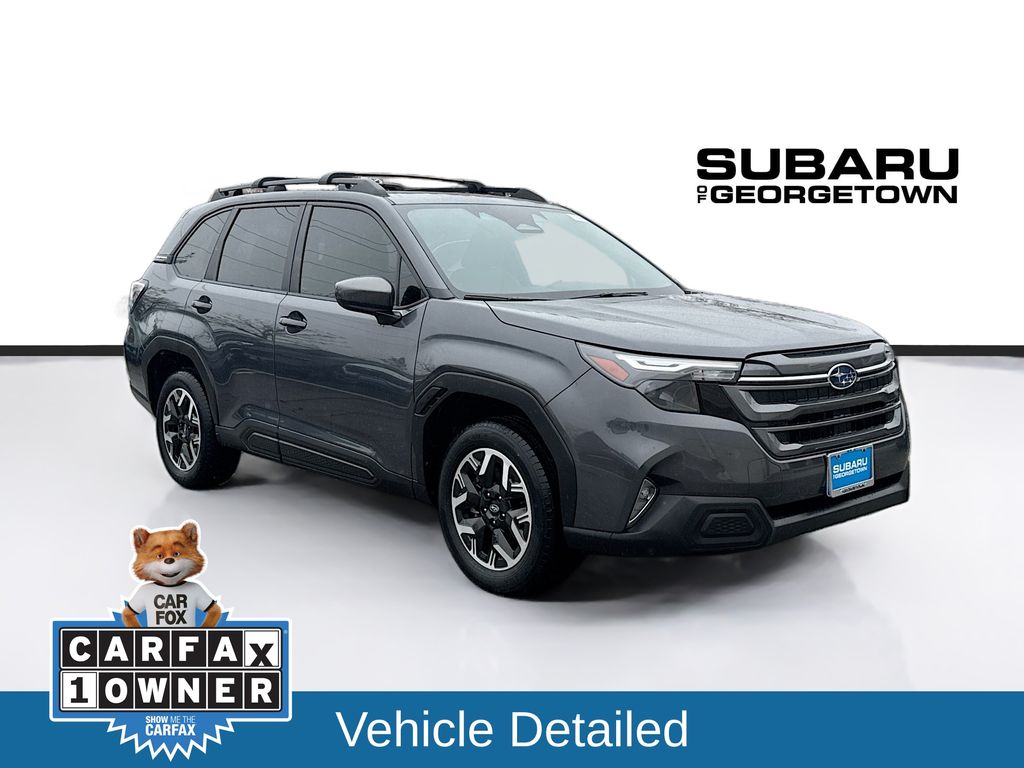 2025 Subaru Forester Premium's photo