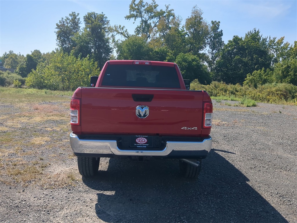 2024 Ram 2500 Tradesman photo 3