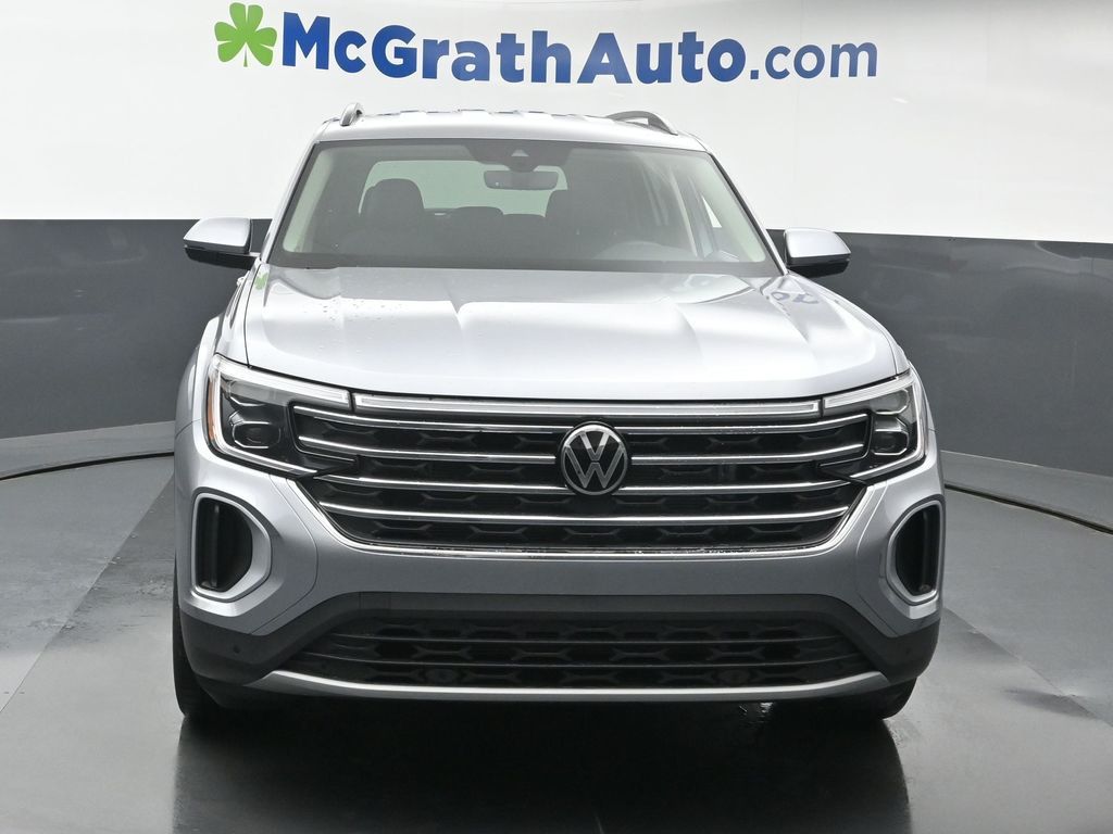 2026 Volkswagen Atlas SE Technology photo 2