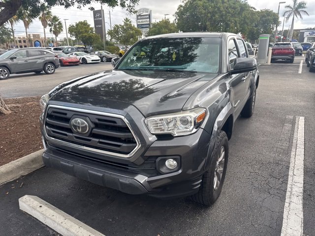 2019 Toyota Tacoma SR5's photo