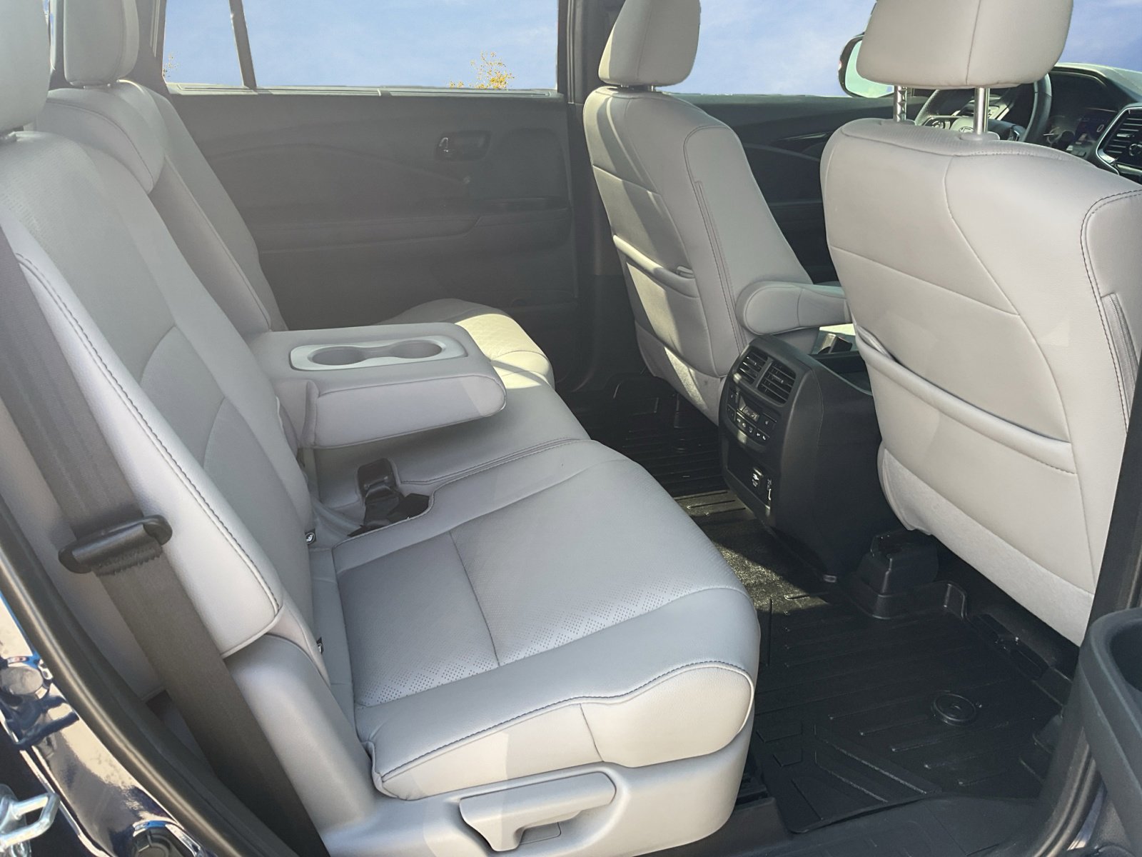 2022 Honda Passport Elite photo 4
