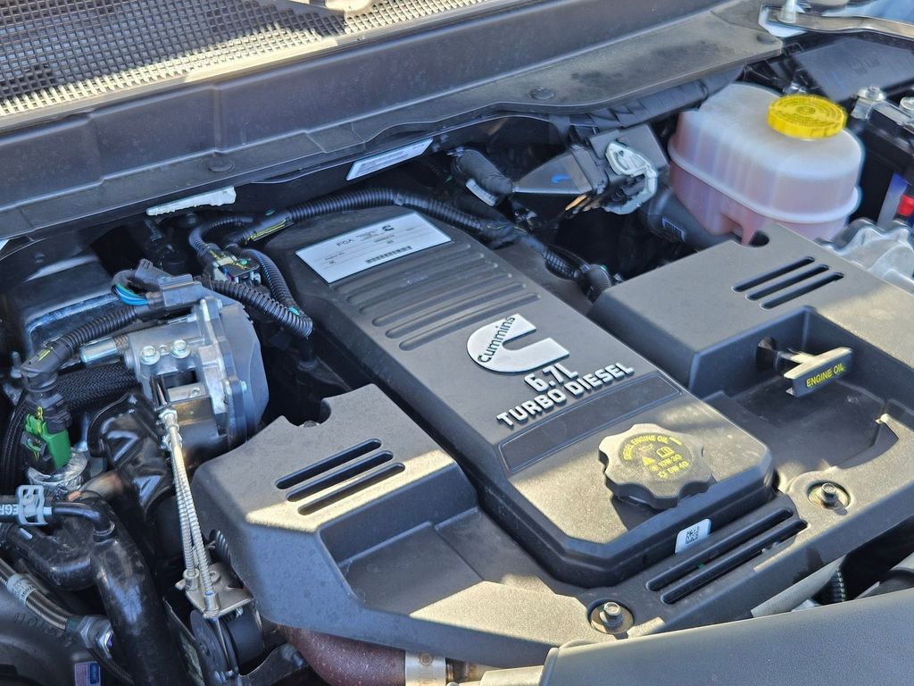 2024 Ram 2500 Laramie photo 35
