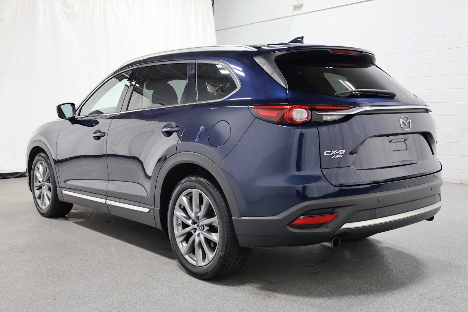 2018 Mazda CX-9 Grand Touring photo 2