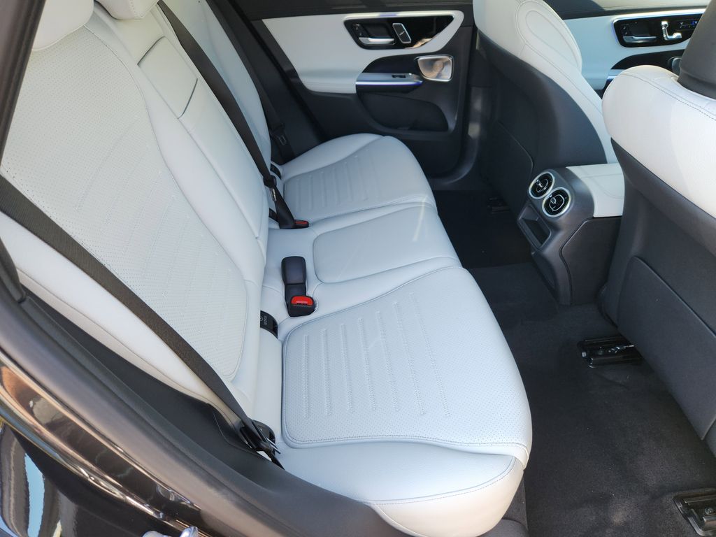 2026 Mercedes Benz GLC 300 4MATIC photo 15