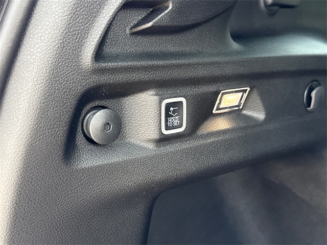 2025 Jeep Grand Cherokee Laredo photo 33