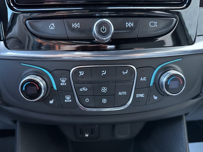 2023 Chevrolet Traverse photo 32