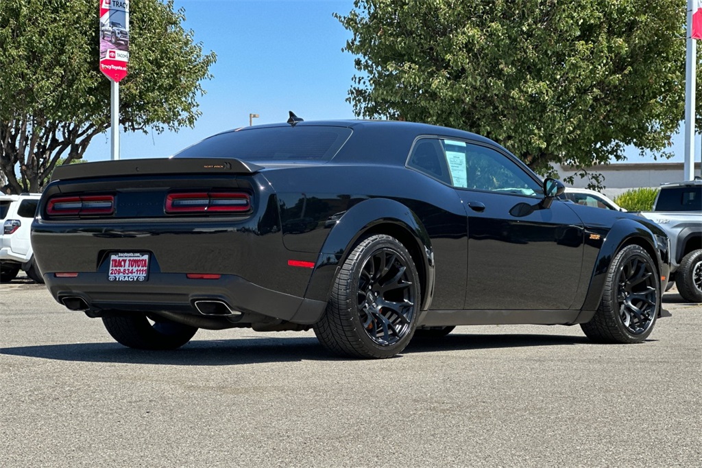 2022 Dodge Challenger R/T Scat Pack Widebody photo 3