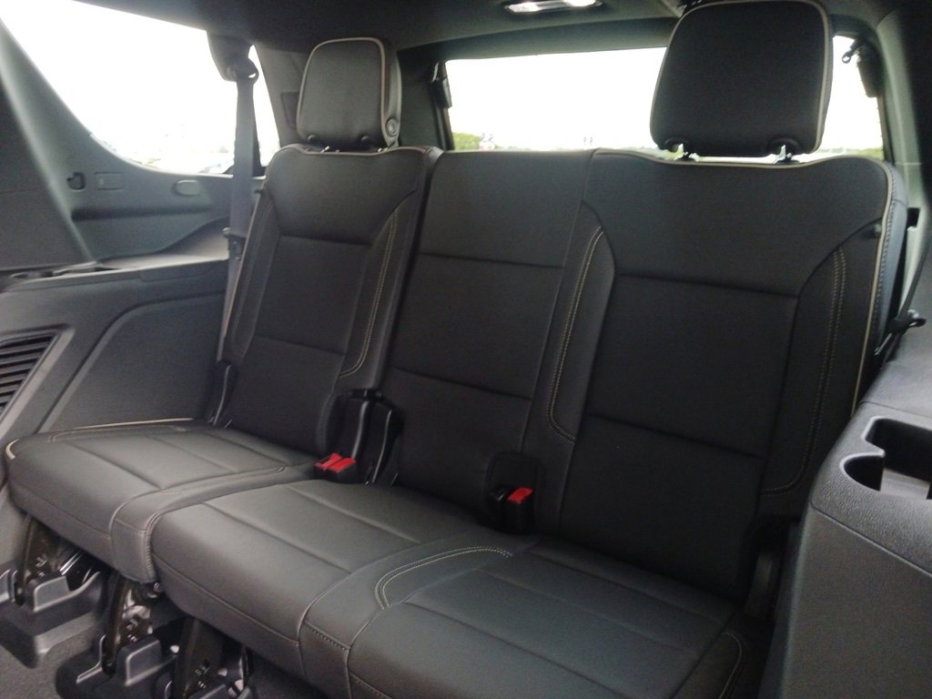 2025 Chevrolet Tahoe Premier photo 23