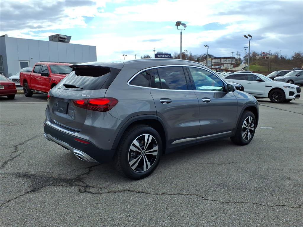 2026 Mercedes Benz GLA 250 4MATIC photo 2