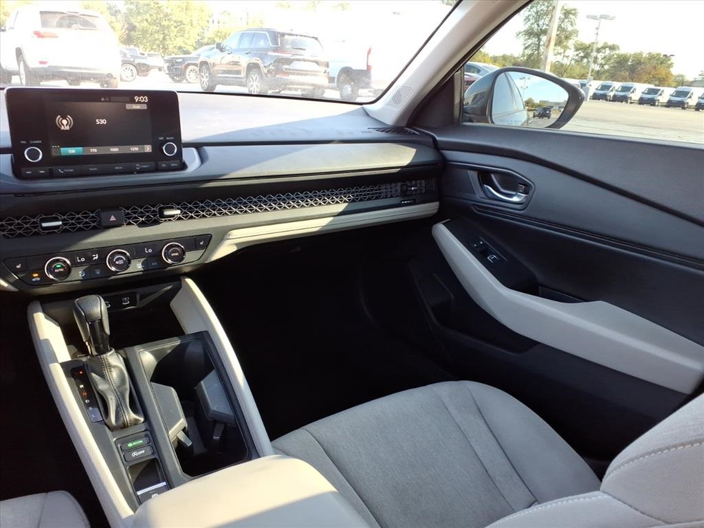 2023 Honda Accord EX photo 15