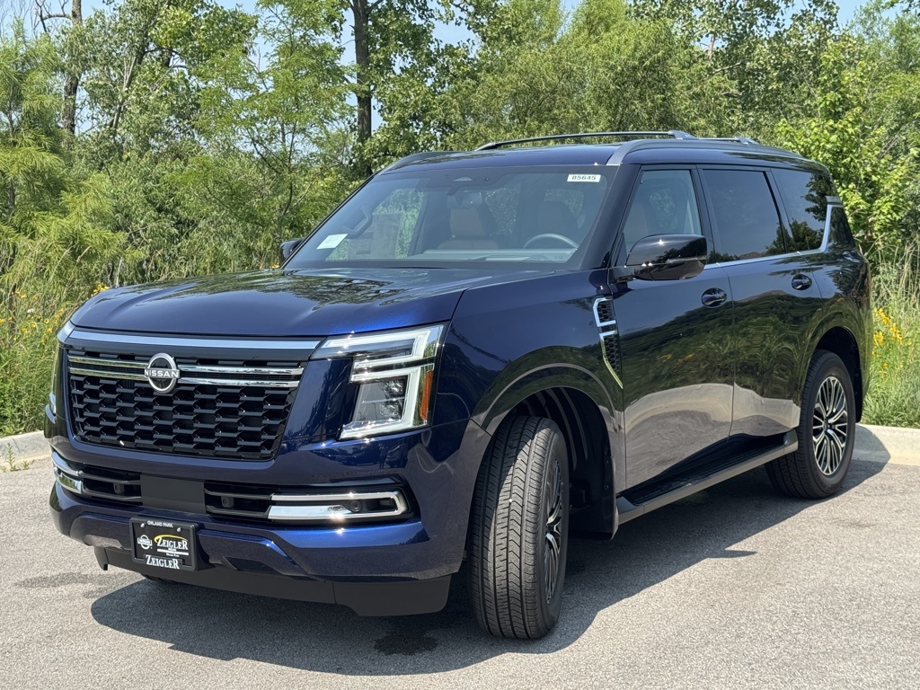 2025 Nissan Armada SL photo 3