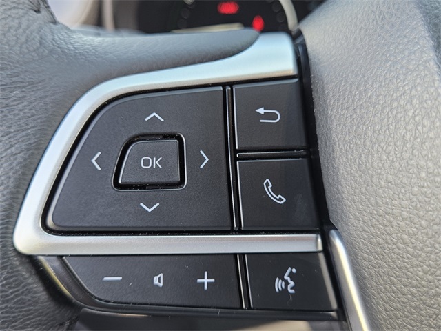 2025 Toyota Sienna XLE photo 28