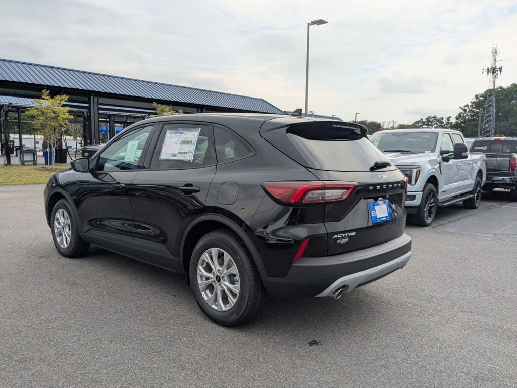 2025 Ford Escape Active photo 4