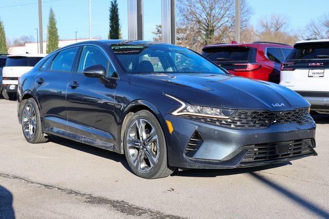 2022 Kia K5 EX's photo