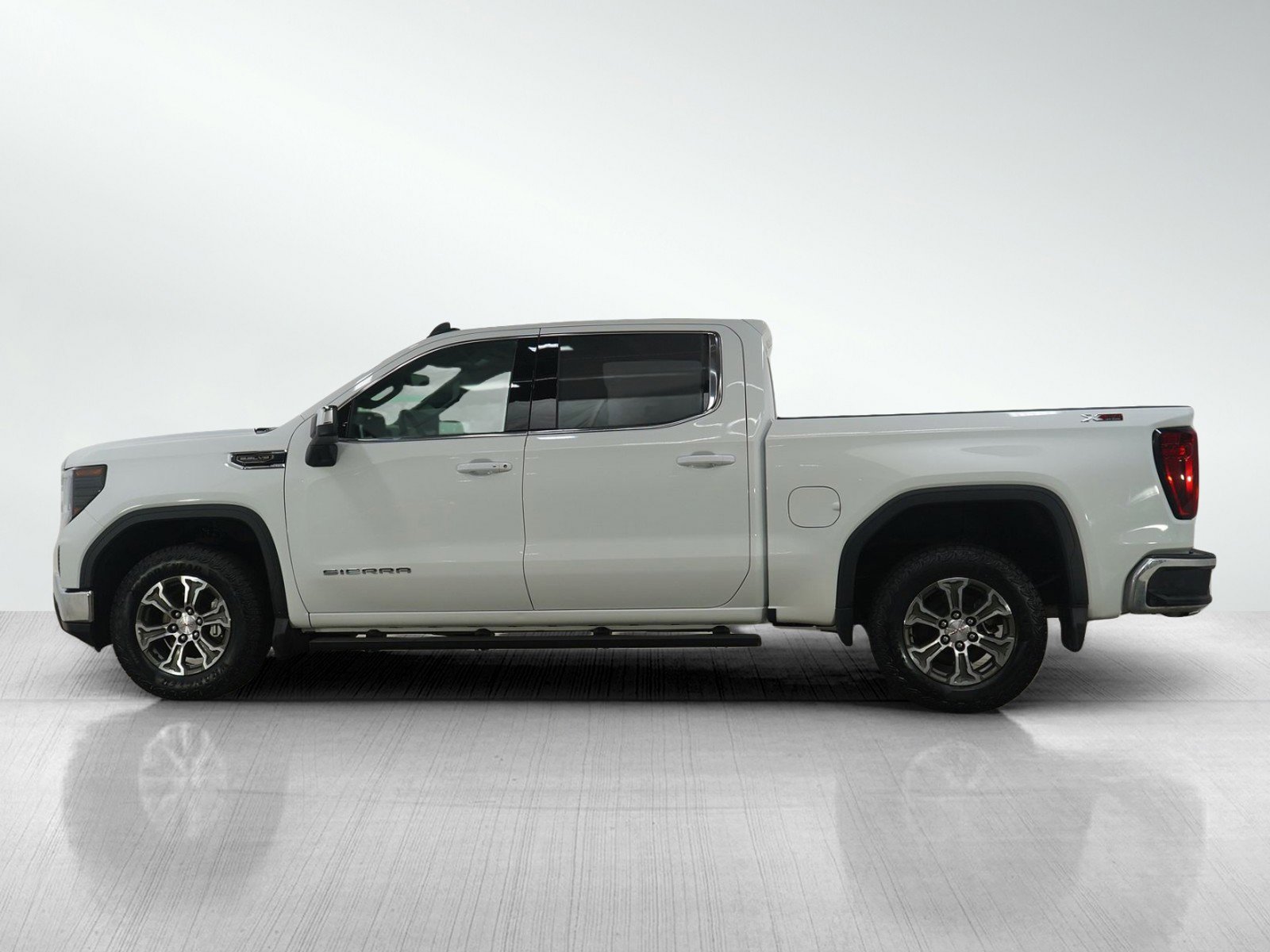 Used 2025 GMC Sierra 1500 SLE with VIN 1GTUUBED0SZ208374 for sale in Minneapolis, Minnesota