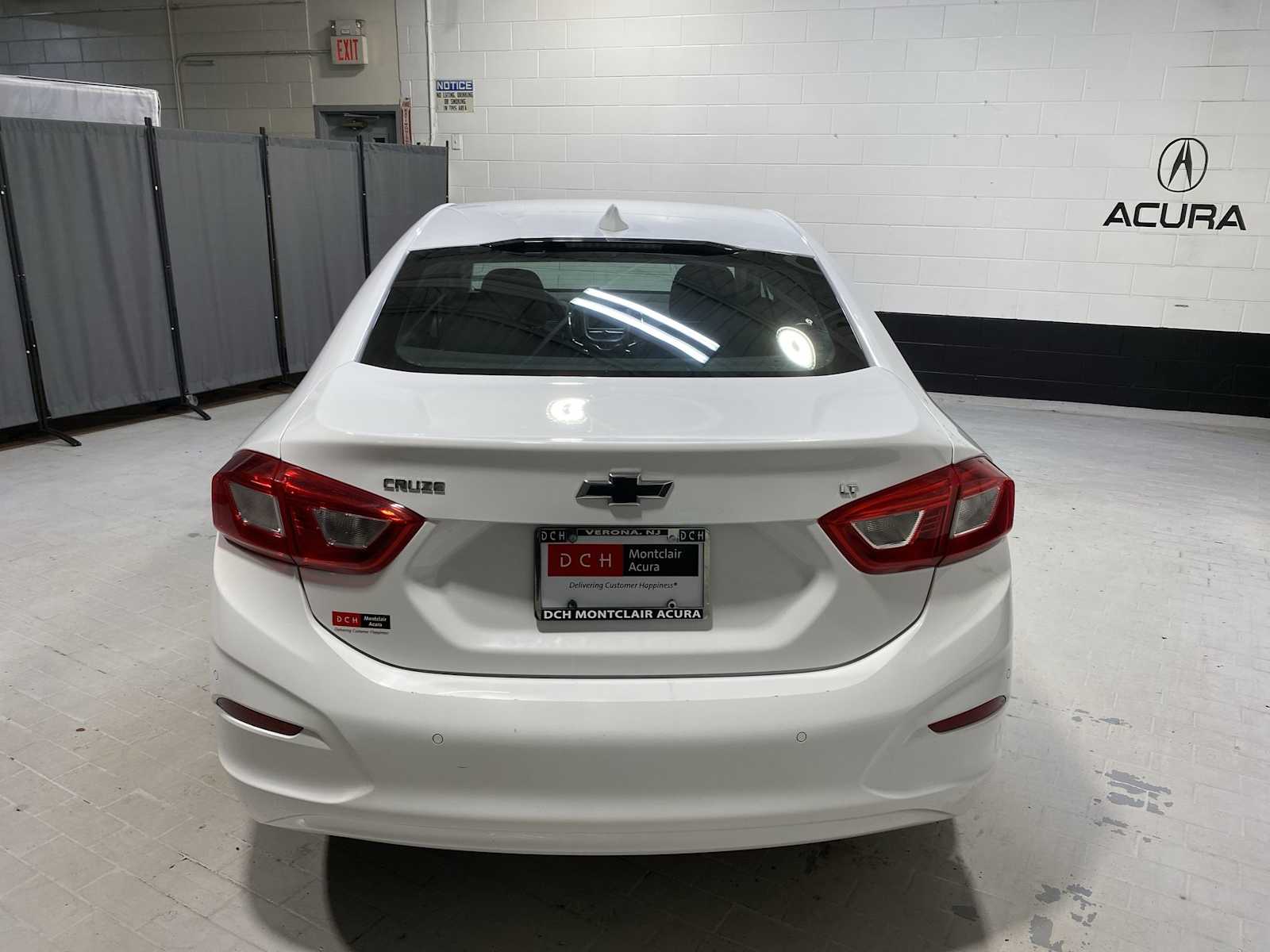 2017 Chevrolet Cruze LT photo 5