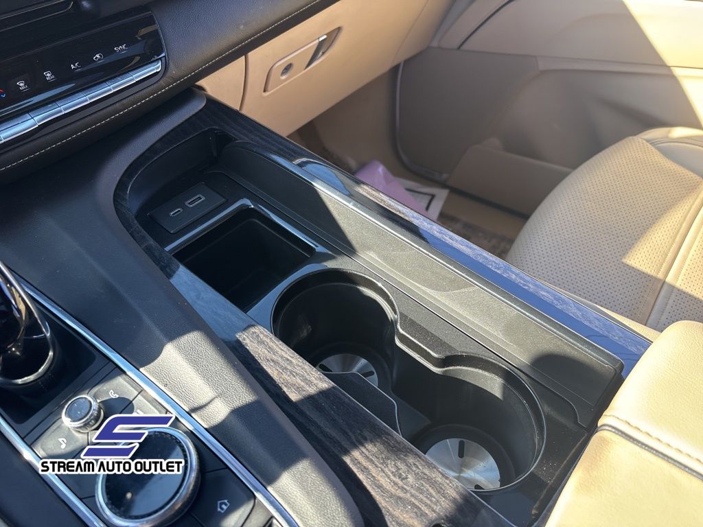 2022 Cadillac Escalade ESV Premium Luxury photo 29