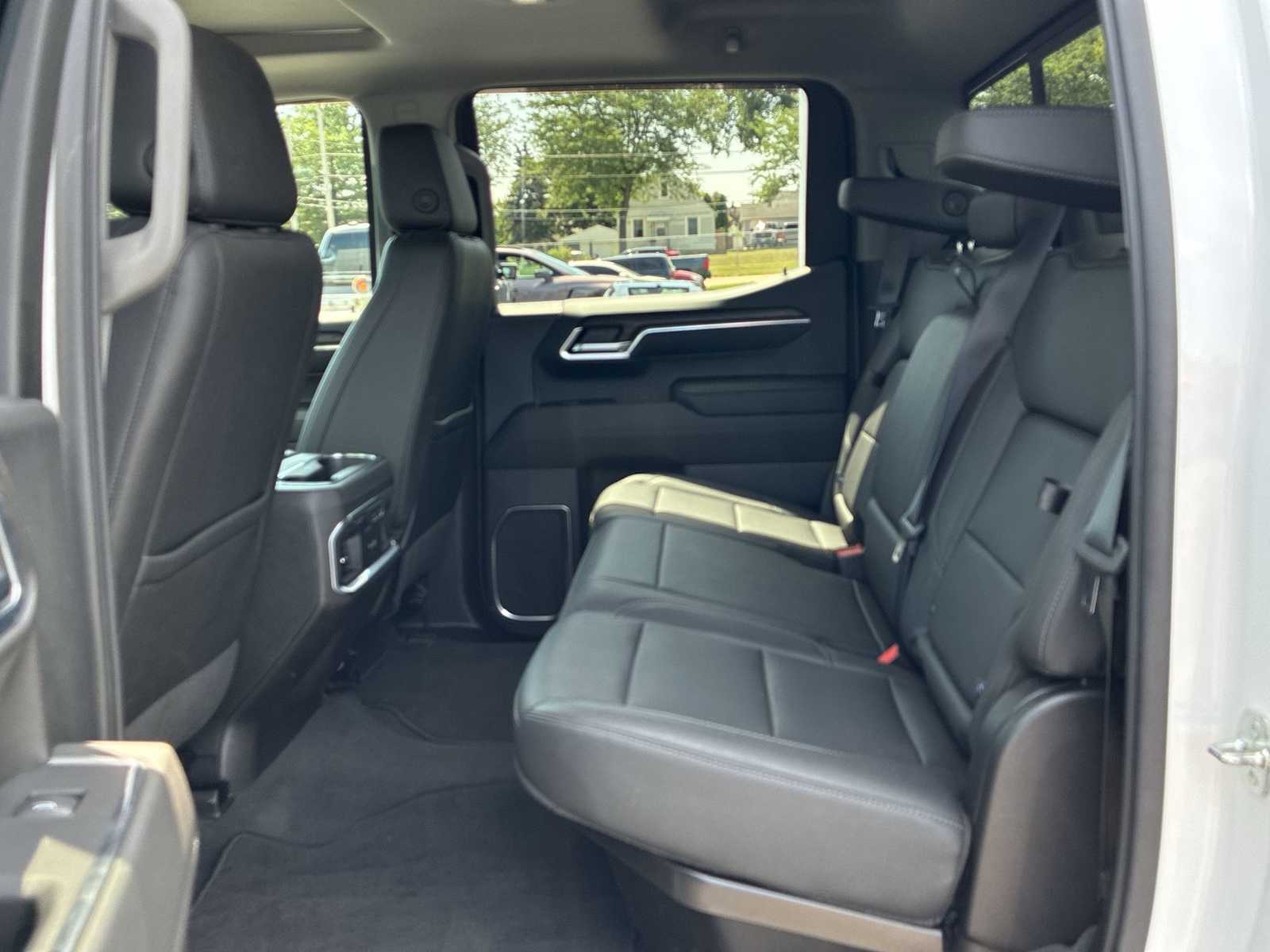 2022 Gmc Sierra 1500 SLT photo 24