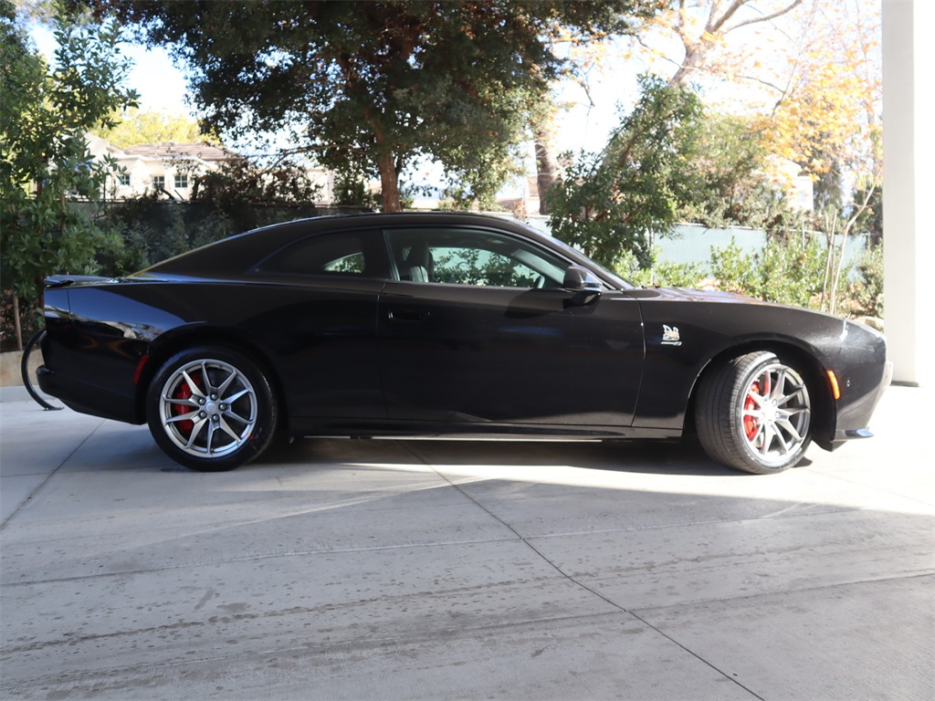 2025 Dodge Charger R/T Scat Pack photo 3