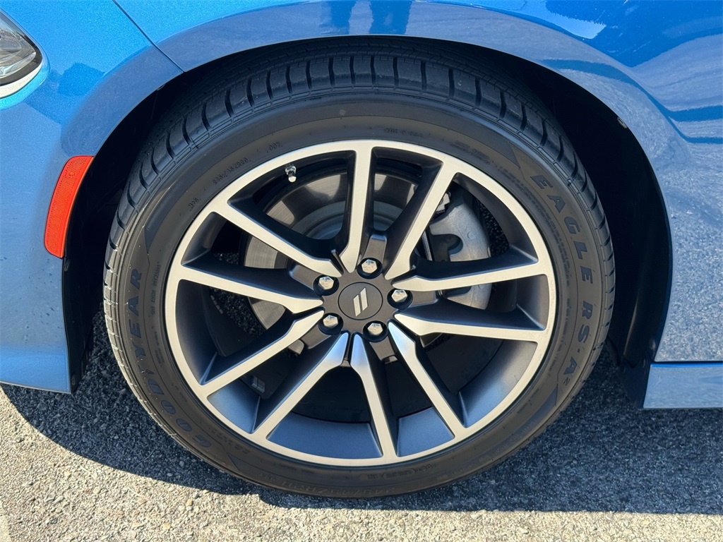 2023 Dodge Charger R/T photo 11