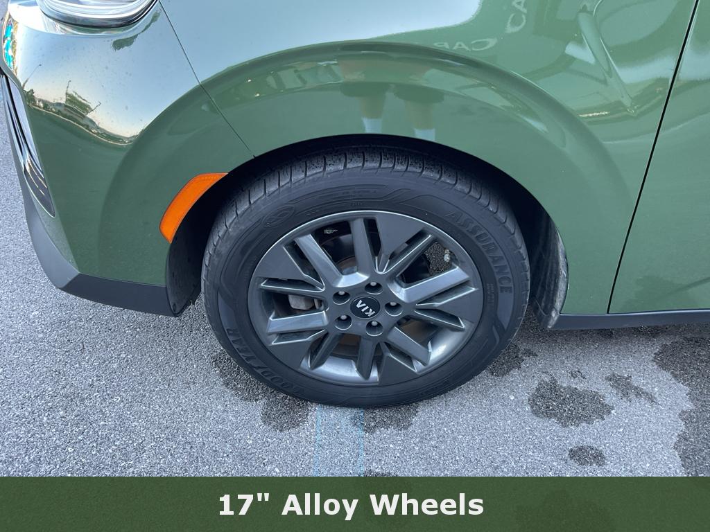 2020 Kia Soul EX photo 2
