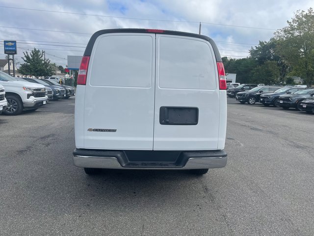 2025 Chevrolet Express 2500 Work Van photo 2
