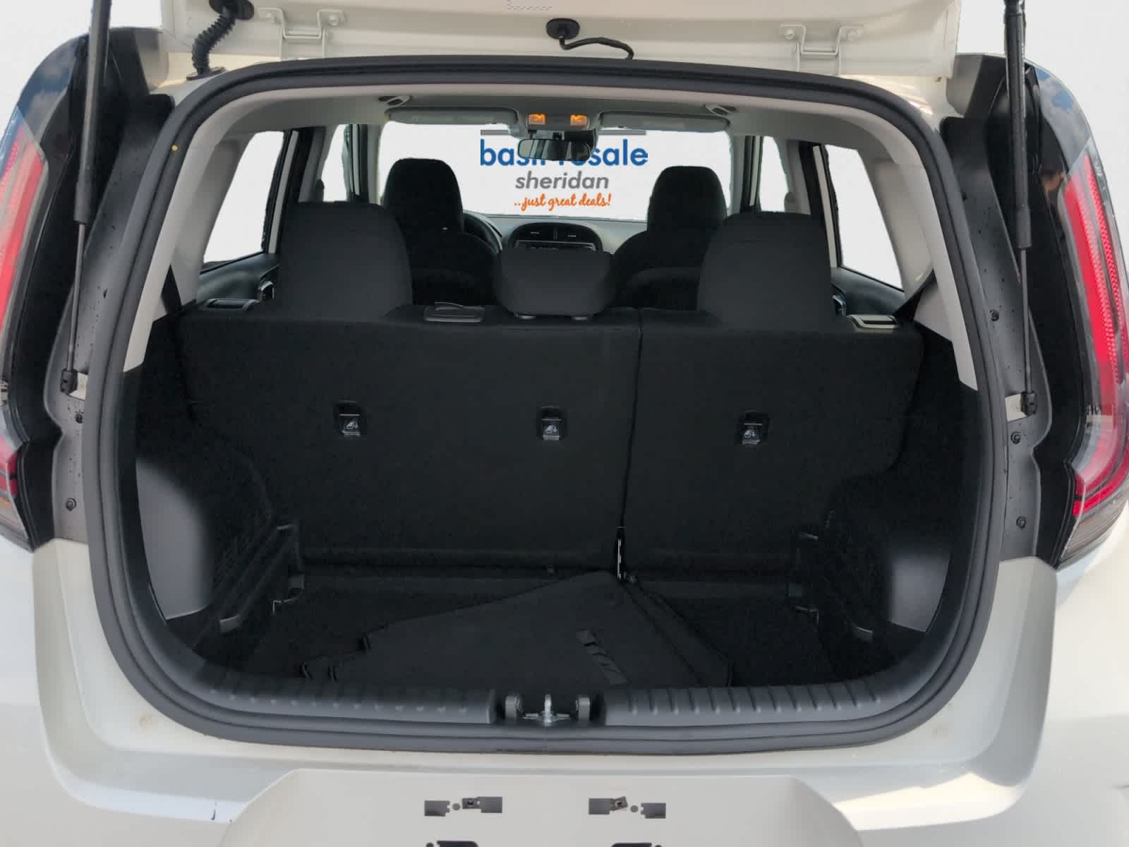 2023 Kia Soul LX photo 19