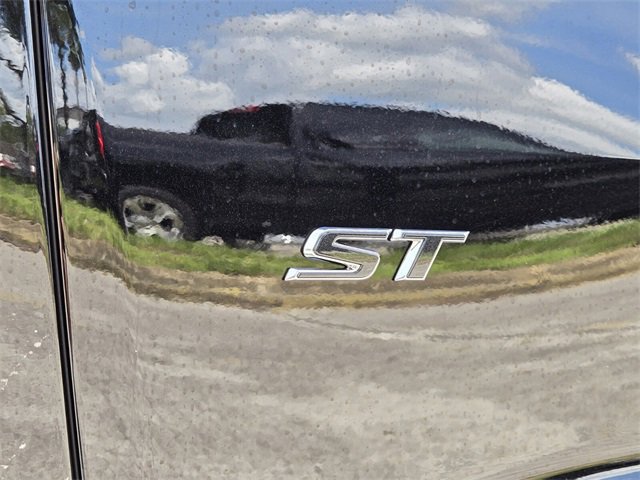 2026 Buick Enclave Sport Touring photo 2