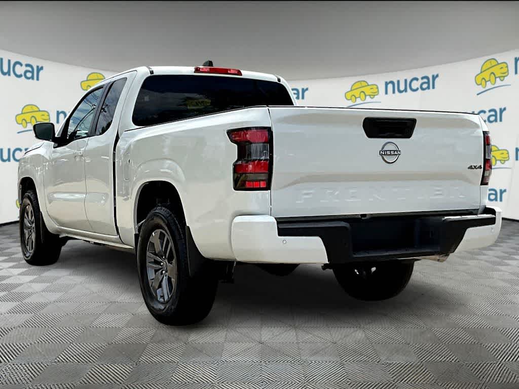 2025 Nissan Frontier SV photo 4