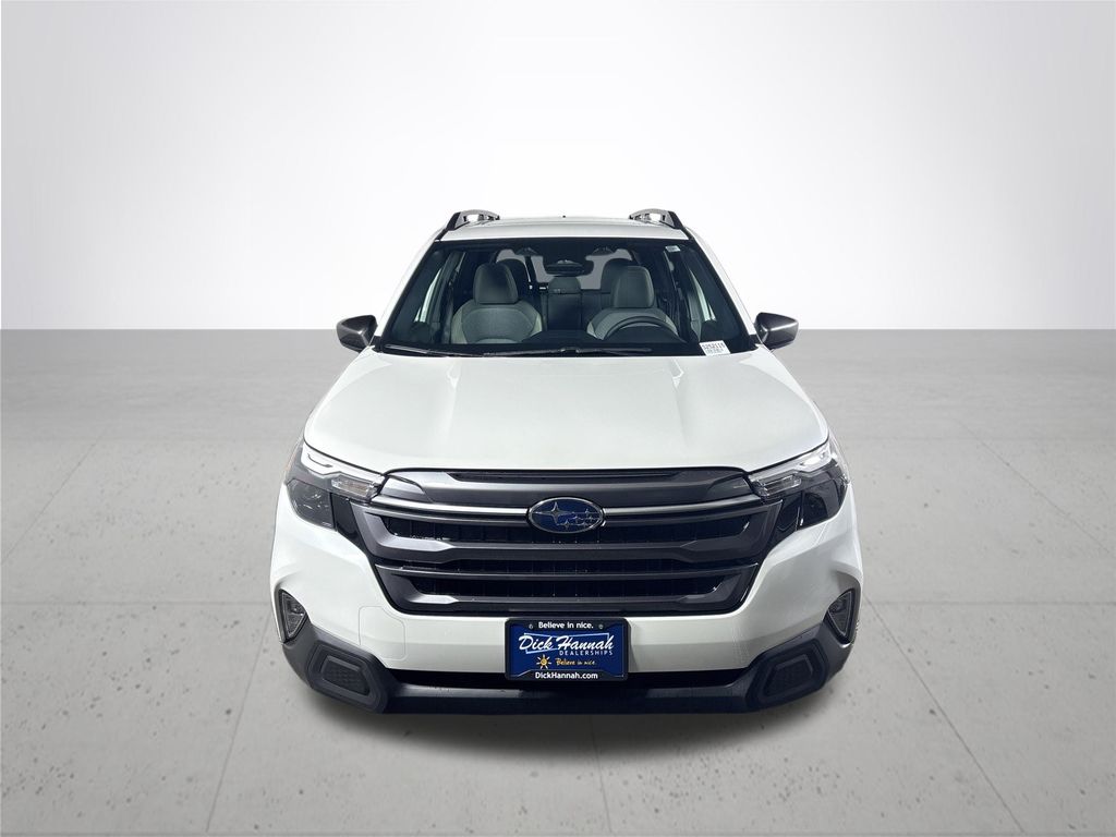 2025 Subaru Forester Premium photo 2