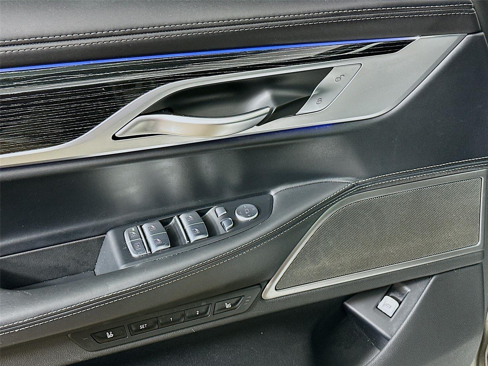 2022 Bmw 750Li photo 17