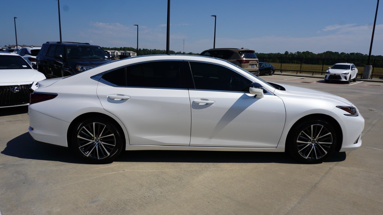 2023 Lexus ES 350 photo 4