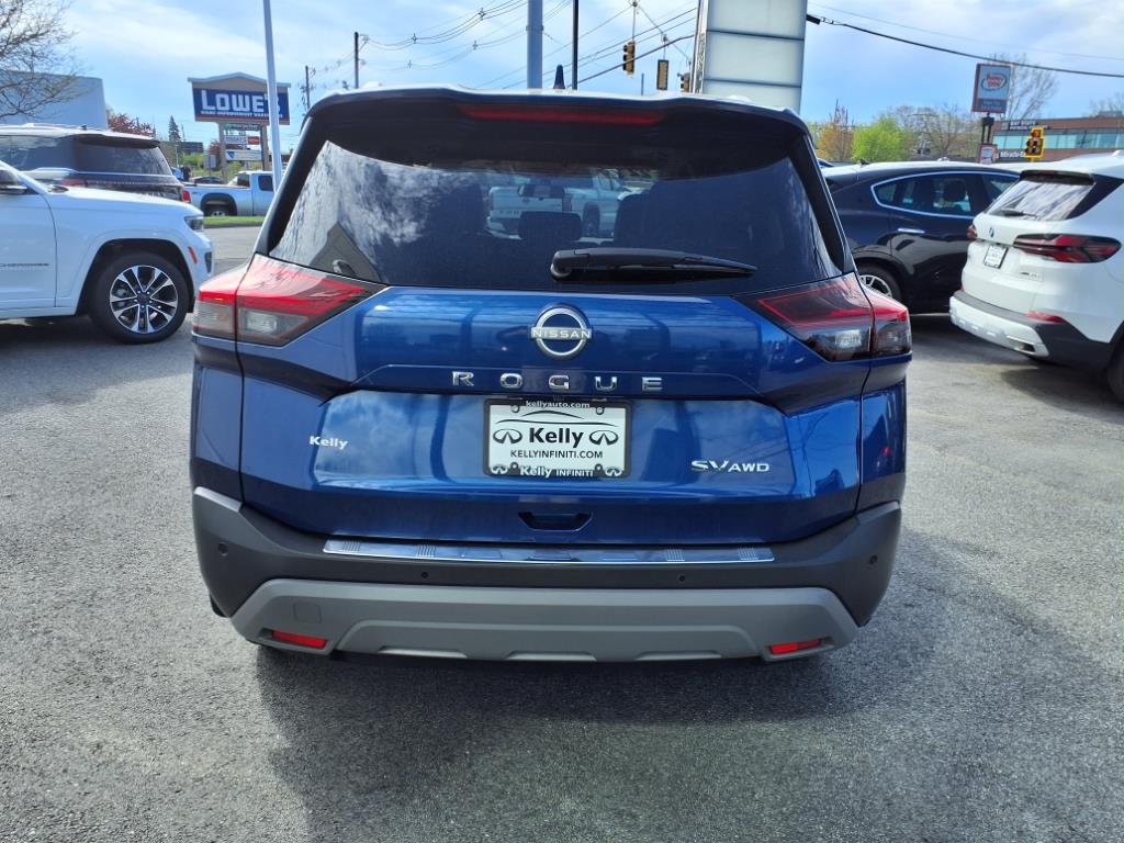 2022 Nissan Rogue SV photo 6