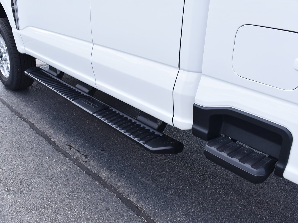 2026 Ford F-250 XLT photo 12