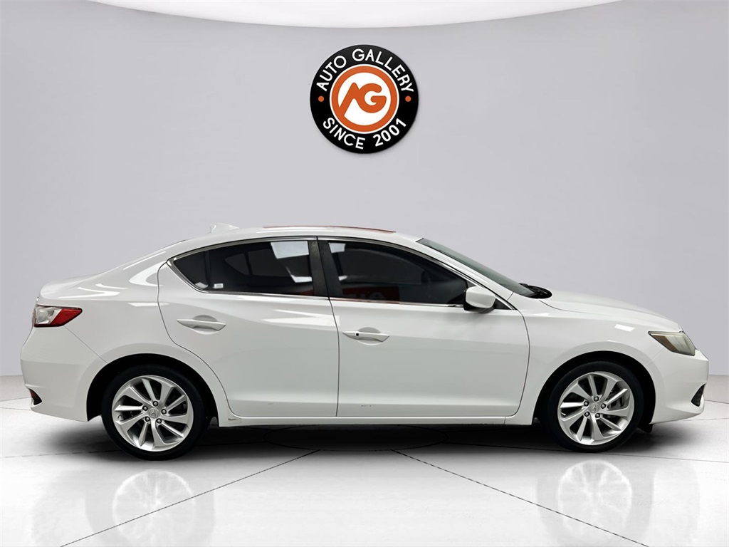 2017 Acura ILX Premium photo 8