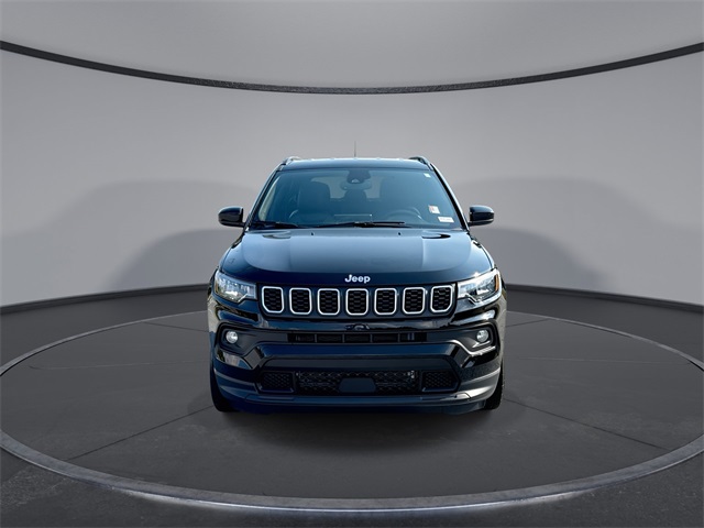 2024 Jeep Compass Latitude photo 3