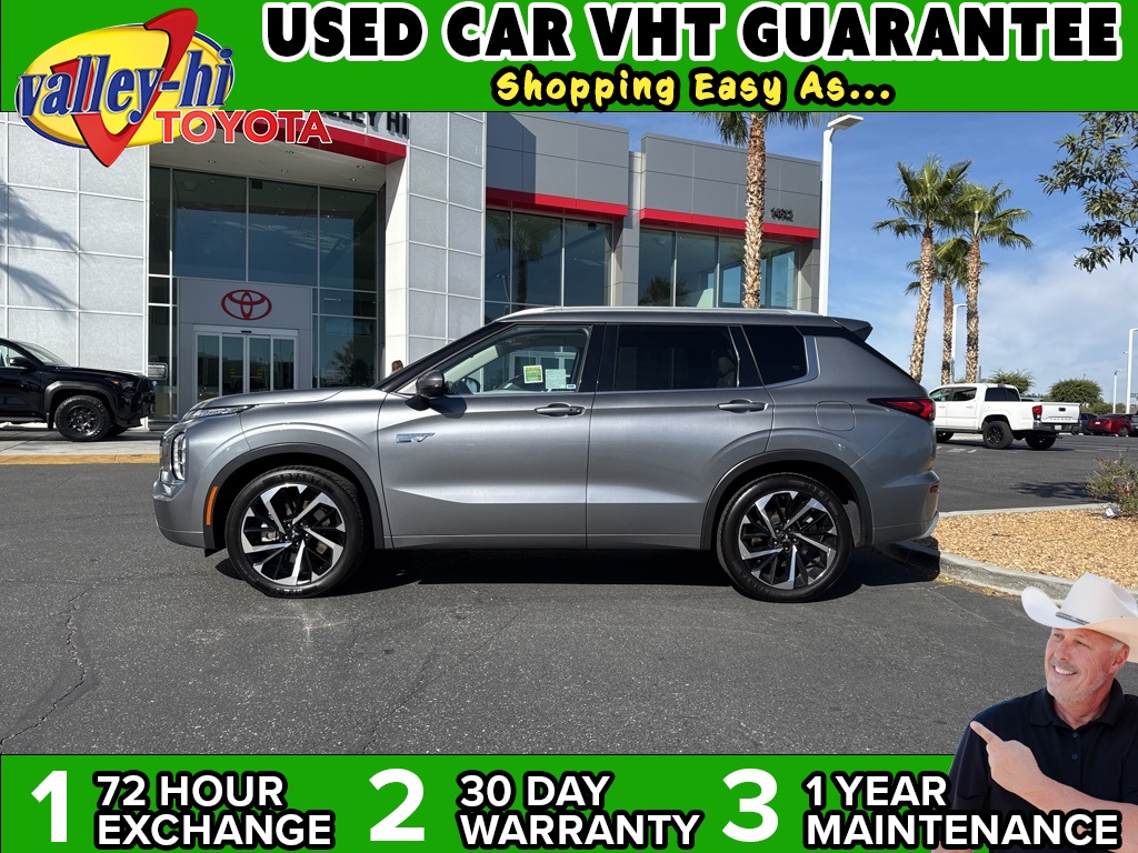 2023 Mitsubishi Outlander Plug-In Hybrid SEL's photo