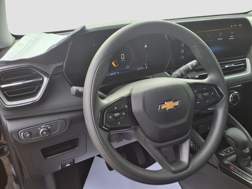 2025 Chevrolet Trailblazer LT photo 12
