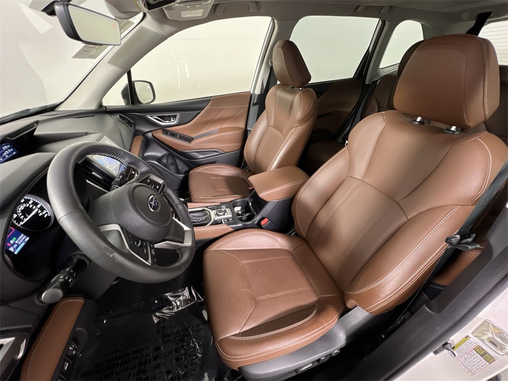 2021 Subaru Forester Touring photo 12
