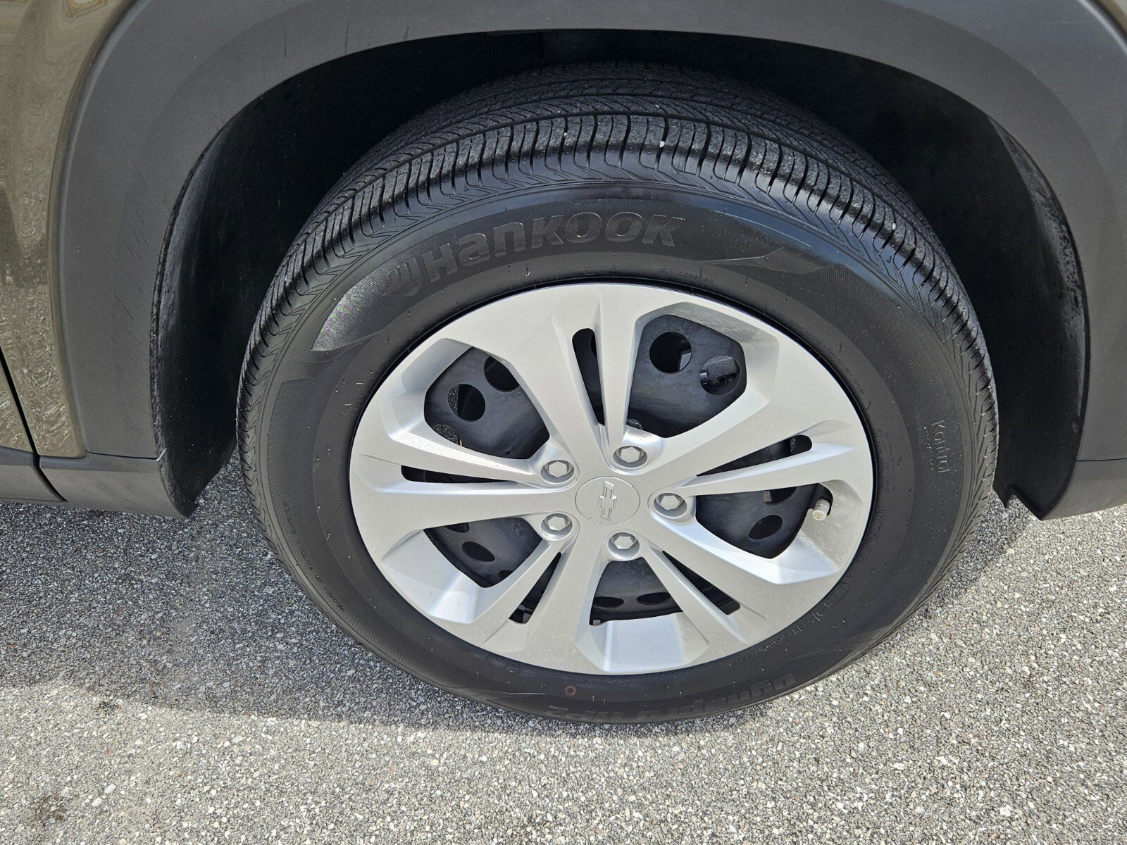 2024 Chevrolet Trax LS photo 12