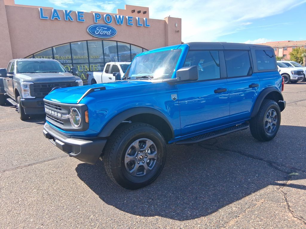 2025 Ford Bronco 4-Door Big Bend's photo