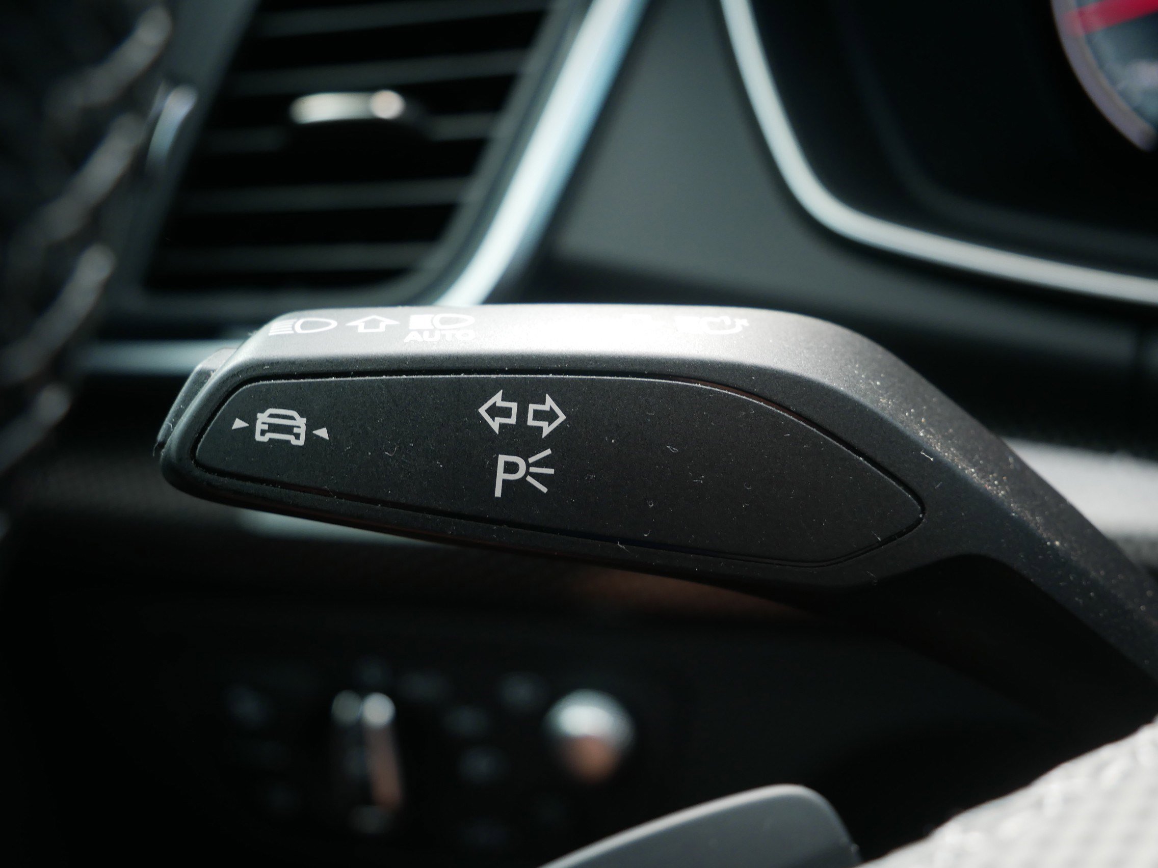 2022 Audi SQ5 Prestige photo 22