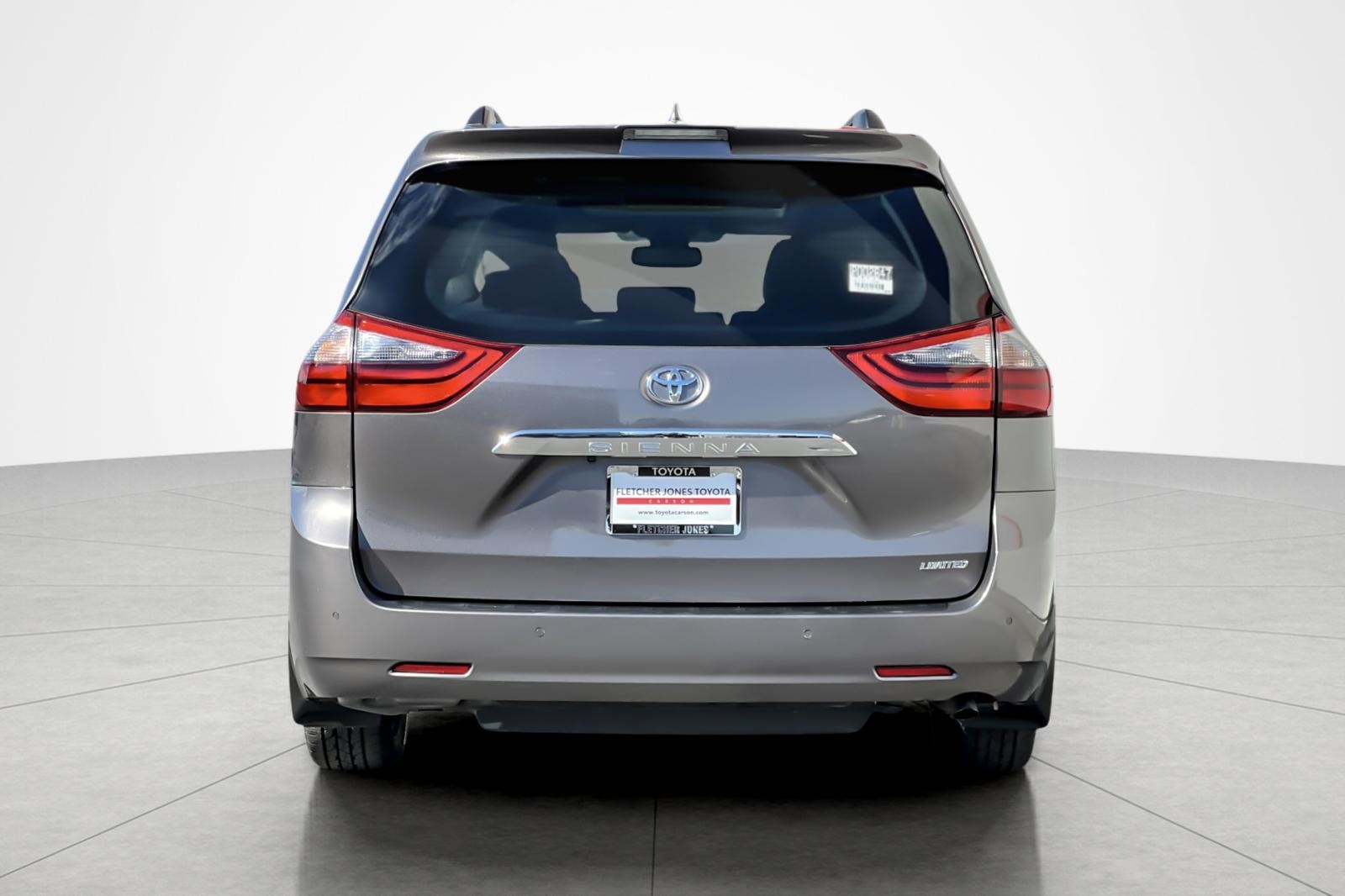 2020 Toyota Sienna Limited photo 4