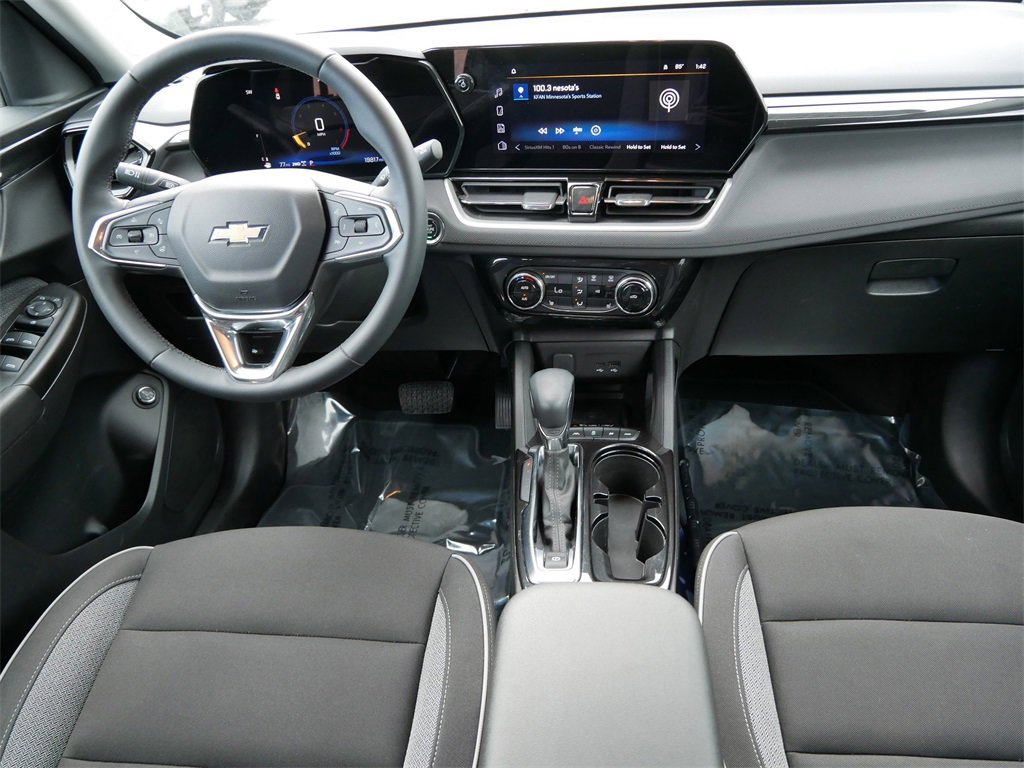 2024 Chevrolet Trailblazer LT photo 13