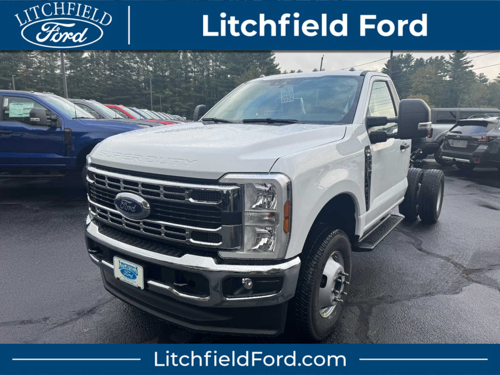 2026 Ford F-350 Super Duty Chassis Cab XL's photo