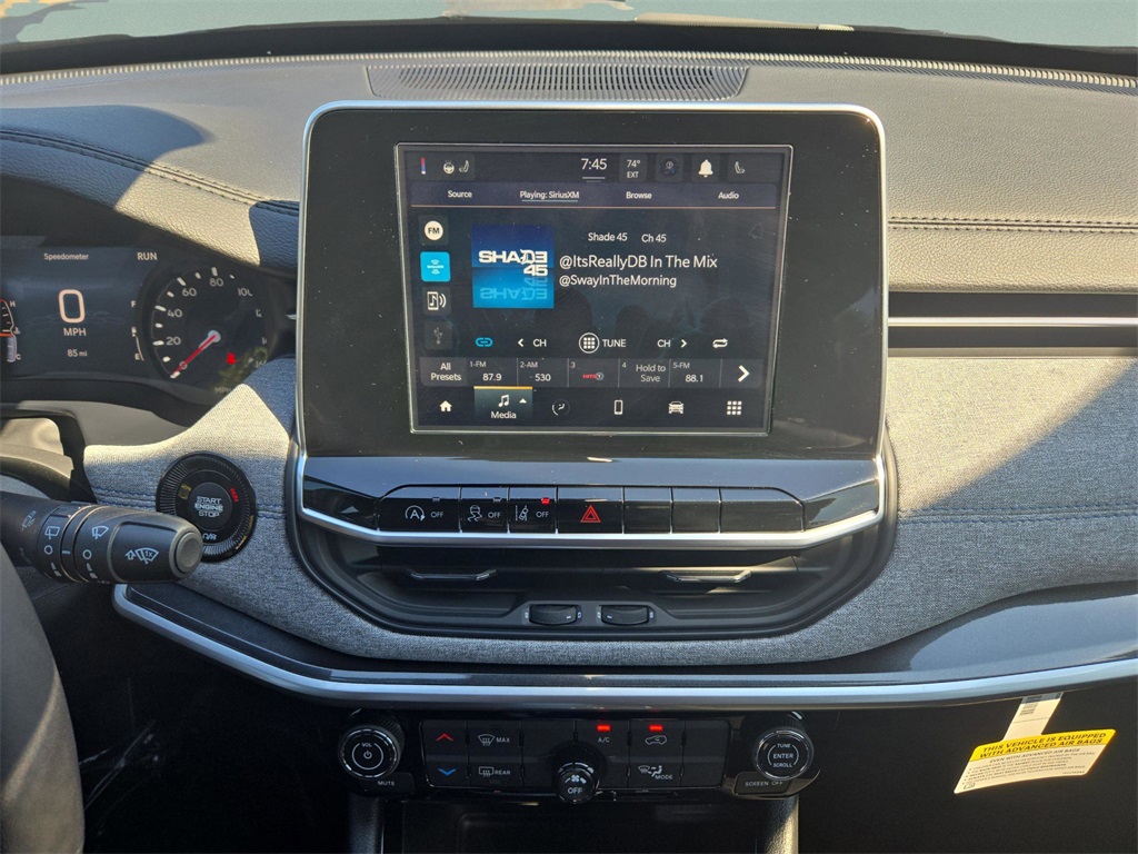 2025 Jeep Compass Latitude photo 11