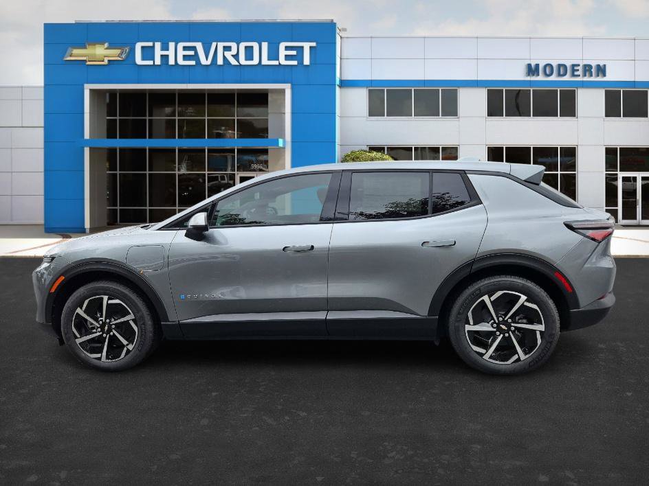 2025 Chevrolet Equinox EV 1LT photo 2