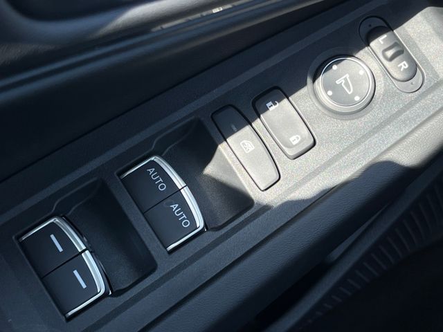 2025 Honda Accord SE photo 19