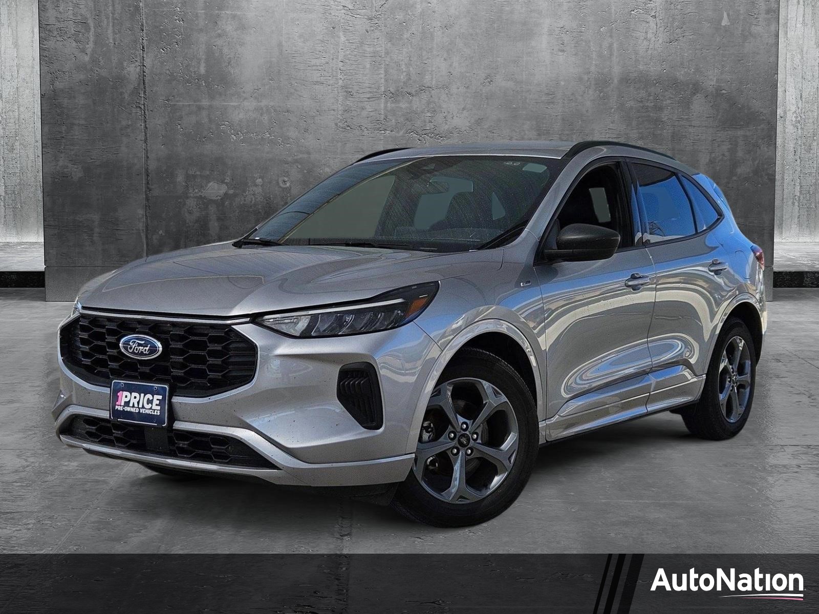 Used 2024 Iconic Silver Metallic Ford ST-Line image 1
